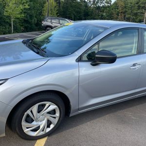 2025 Subaru IMPREZA BASE 5-DOOR 照片 2