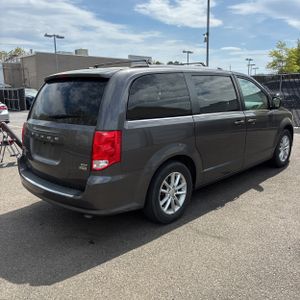 DODGE GRAND CARAVAN SXT - 8
