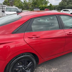 HYUNDAI ELANTRA SEL - 8