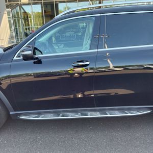 2021 Mercedes-BENZ GLS photo 4