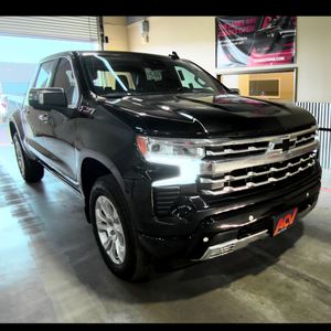 2023 Chevrolet SILVERADO 1500 LTZ — миниатюра 12