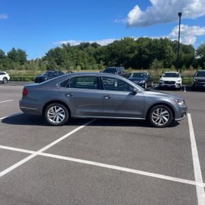 صورة 10 لـ 2018 Volkswagen PASSAT 2.0T SE