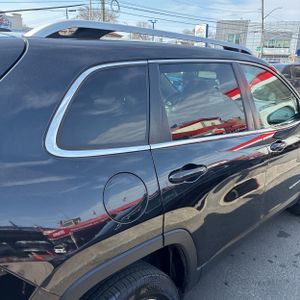 JEEP CHEROKEE LIMITED - 9