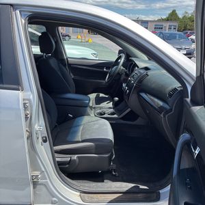 صورة مصغرة 33 لـ 2011 KIA SORENTO LX