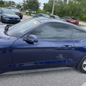 FORD MUSTANG ECOBOOST - 4