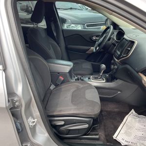 2017 JEEP CHEROKEE LATITUDE — миниатюра 32