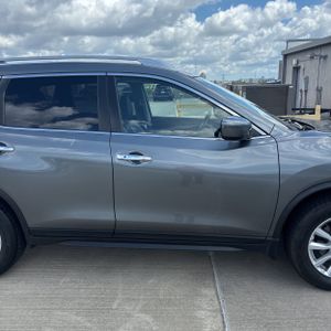 صورة مصغرة 11 لـ 2019 Nissan ROGUE SV