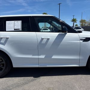 صورة 10 لـ 2024 LAND Rover RANGE ROVER SPORT P400 DYNAMIC SE