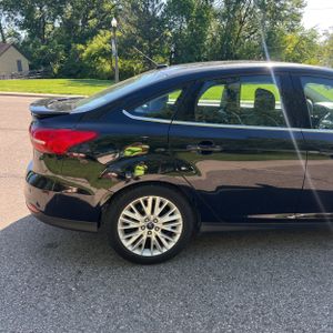 FORD FOCUS TITANIUM - 9