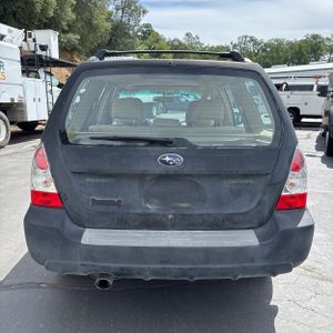 SUBARU FORESTER X - 7