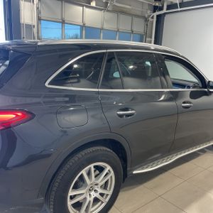 MERCEDES-BENZ GLC - 9