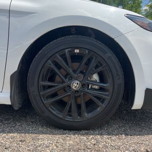 2025 Toyota CAMRY SE 缩略图 20