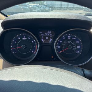2013 Hyundai ELANTRA GLS — миниатюра 37