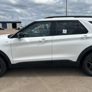 FORD EXPLORER ST-LINE - 4
