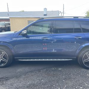 MERCEDES-BENZ GLS - 4