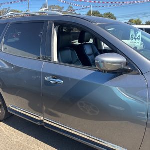 2017 Nissan PATHFINDER PLATINUM — миниатюра 11