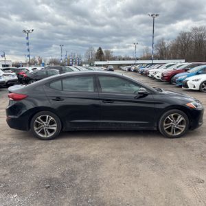 HYUNDAI ELANTRA LIMITED - 10