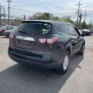 CHEVROLET TRAVERSE LT - 8