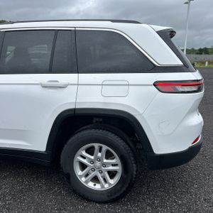 صورة 6 لـ 2023 JEEP GRAND CHEROKEE LAREDO