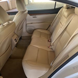 صورة مصغرة 32 لـ 2013 Lexus ES 300H BASE