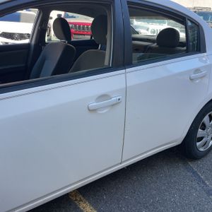 NISSAN SENTRA 2.0 - 4