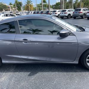 صورة مصغرة 11 لـ 2019 Honda CIVIC LX