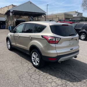 FORD ESCAPE SE - 3