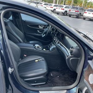 2017 Mercedes-BENZ E-CLASS — миниатюра 32