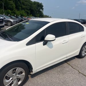 2013 Honda CIVIC LX 照片 2