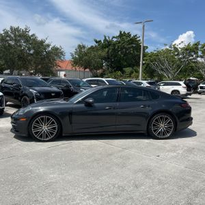 صورة 3 لـ 2020 Porsche PANAMERA 4
