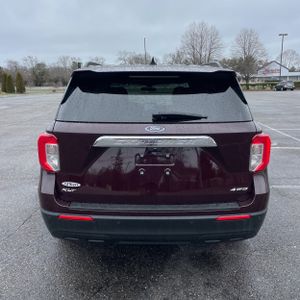 FORD EXPLORER XLT - 7