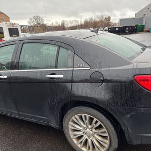 CHRYSLER 200 LIMITED - 6