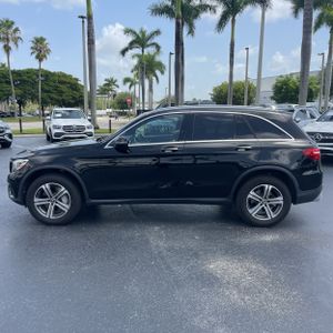صورة 3 لـ 2018 Mercedes-BENZ GLC