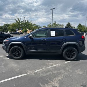 2015 JEEP CHEROKEE TRAILHAWK — фото 3