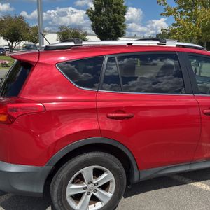 2013 Toyota RAV4 XLE — фото 9