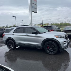 FORD EXPLORER ST - 10