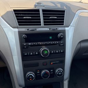 2010 Chevrolet TRAVERSE LS — миниатюра 37