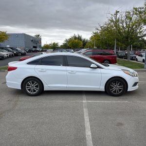 HYUNDAI SONATA BASE - 10