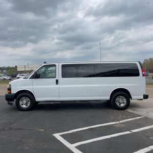 CHEVROLET EXPRESS LS 3500 - 3