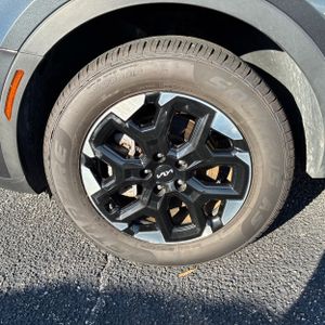 2024 KIA SORENTO S 照片 17