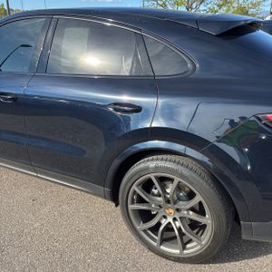 PORSCHE CAYENNE COUPE - 6