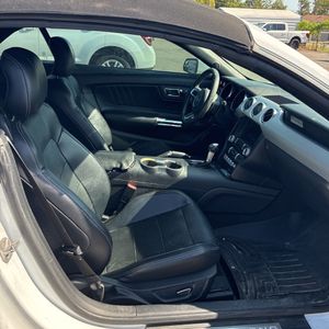 2016 FORD MUSTANG ECOBOOST PREMIUM — фото 32