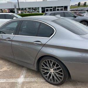 BMW 5 SERIES 528I - 6
