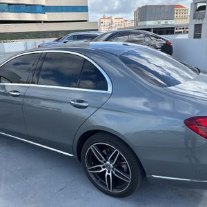 MERCEDES-BENZ E-CLASS - 6