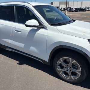 2025 BMW X1 XDRIVE28I — миниатюра 13