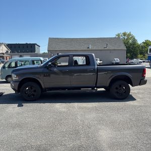 2018 RAM 3500 LARAMIE 照片 3