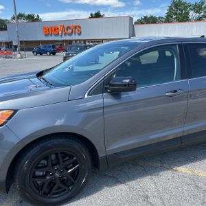 FORD EDGE SEL - 2