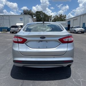 FORD FUSION SE - 7