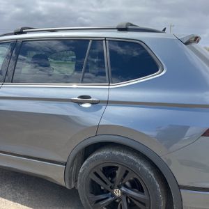 VOLKSWAGEN TIGUAN SE R-LINE BLACK - 6