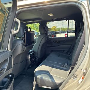 صورة 34 لـ 2022 Lexus LX 600 LUXURY